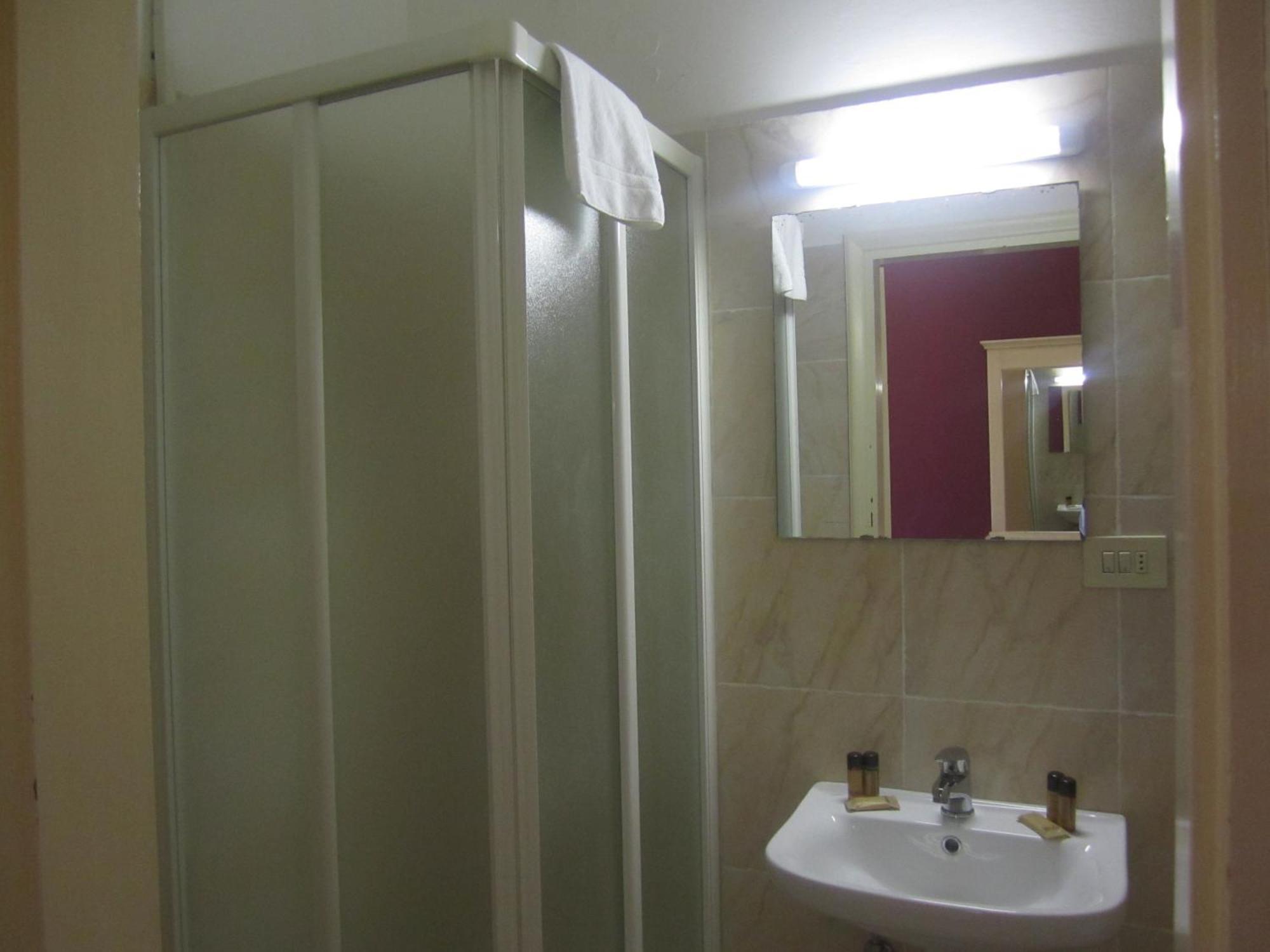 Hotel Genzianella Florencja Zewnętrze zdjęcie